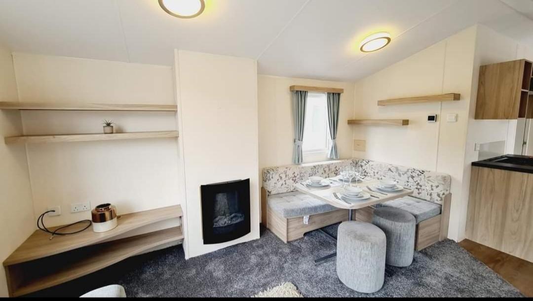 Tunstall View Caravan Holidays At Sand Le Mere المظهر الخارجي الصورة